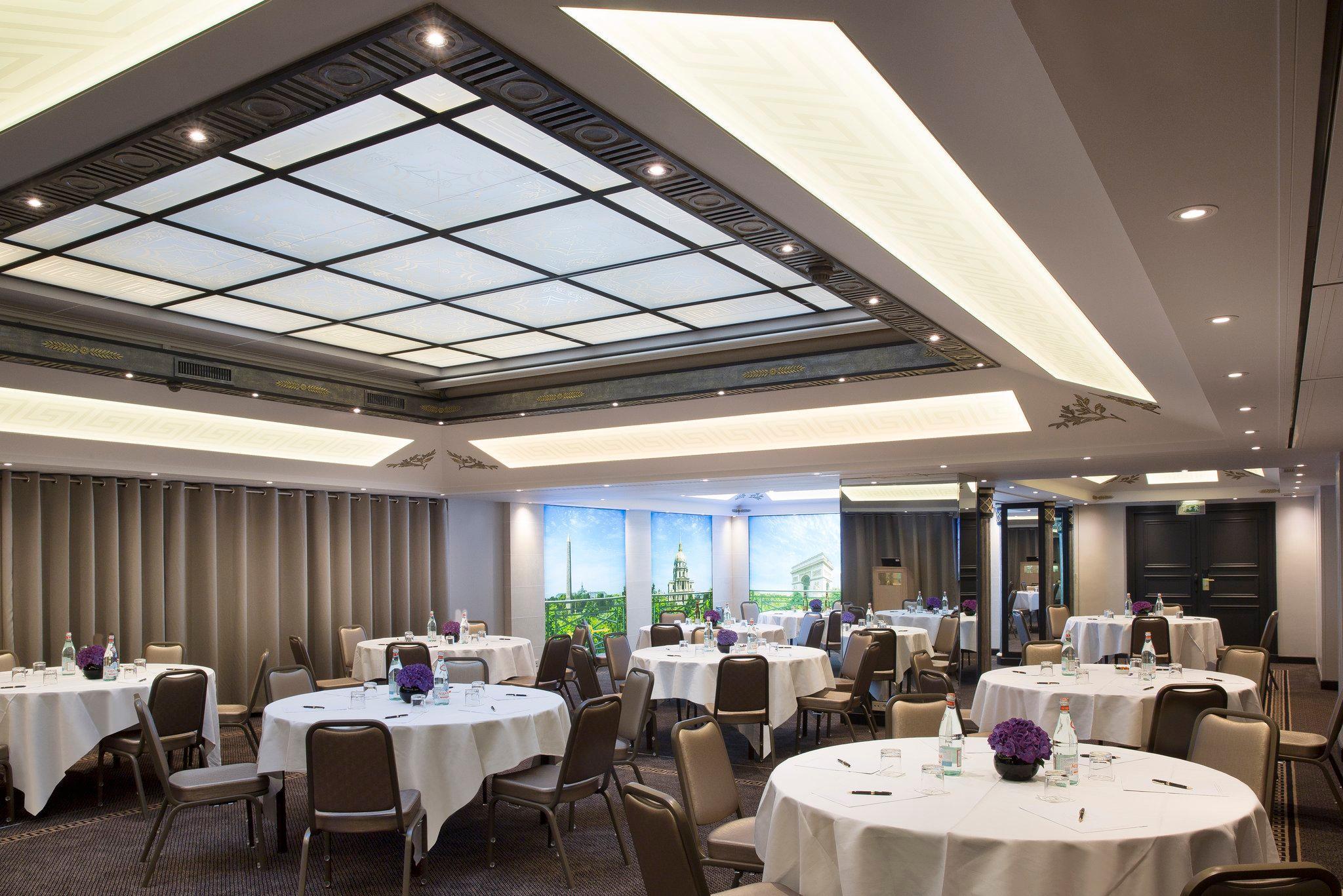 ホテル ナポレオン 写真