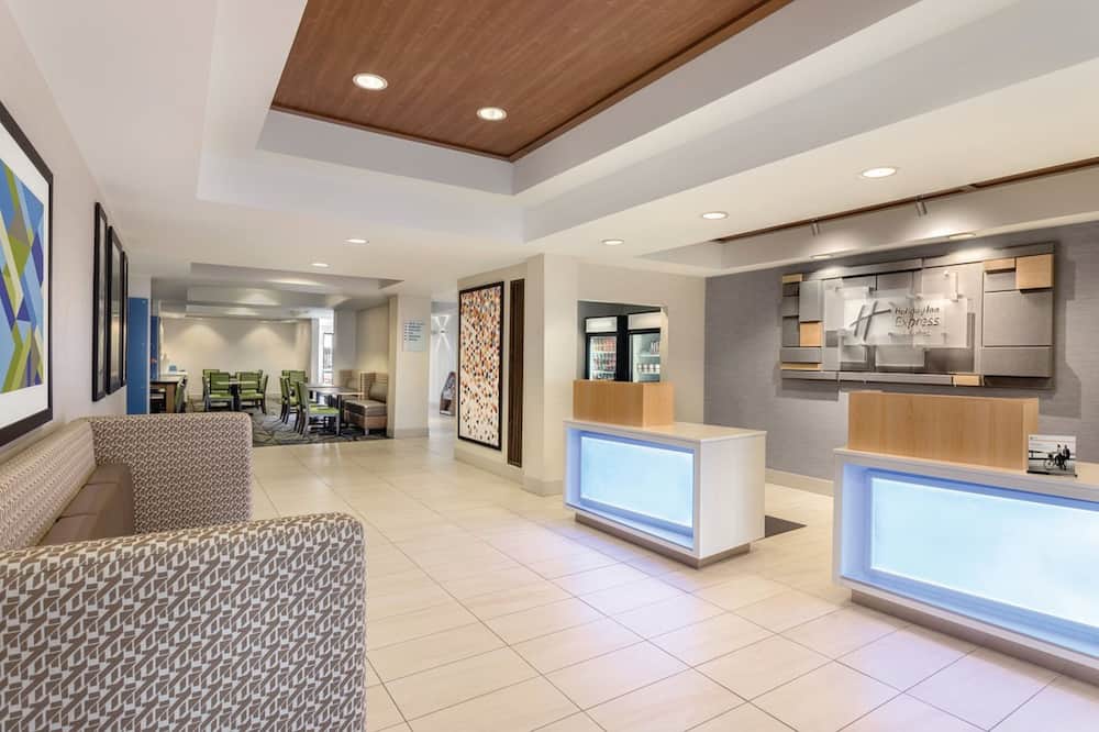 Holiday Inn Express Hotel & Suites Shawnee I-40 By IHG 写真