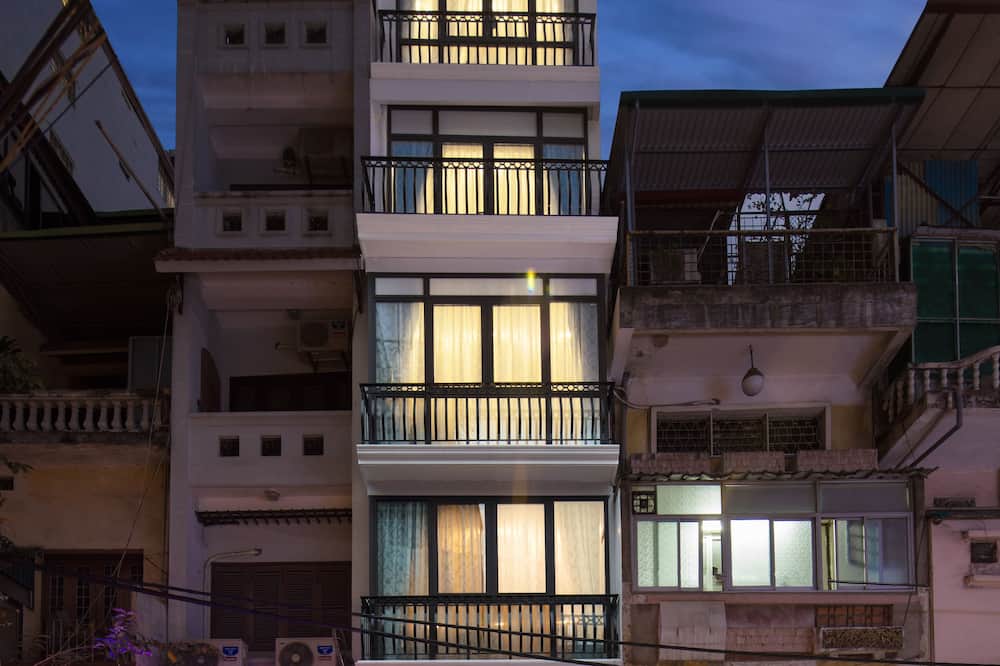 ホリデイ エメラルド ホテル 写真