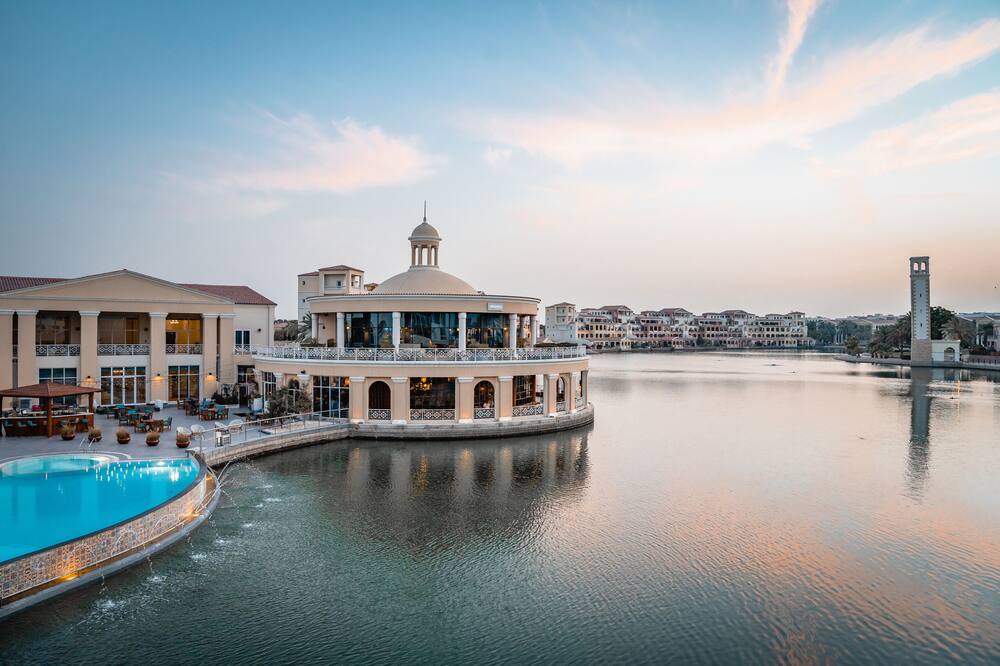 ミレニアム レイクビュー ホテル 写真