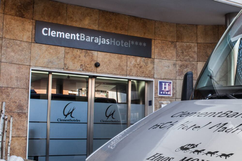 クレメント バラハス 写真