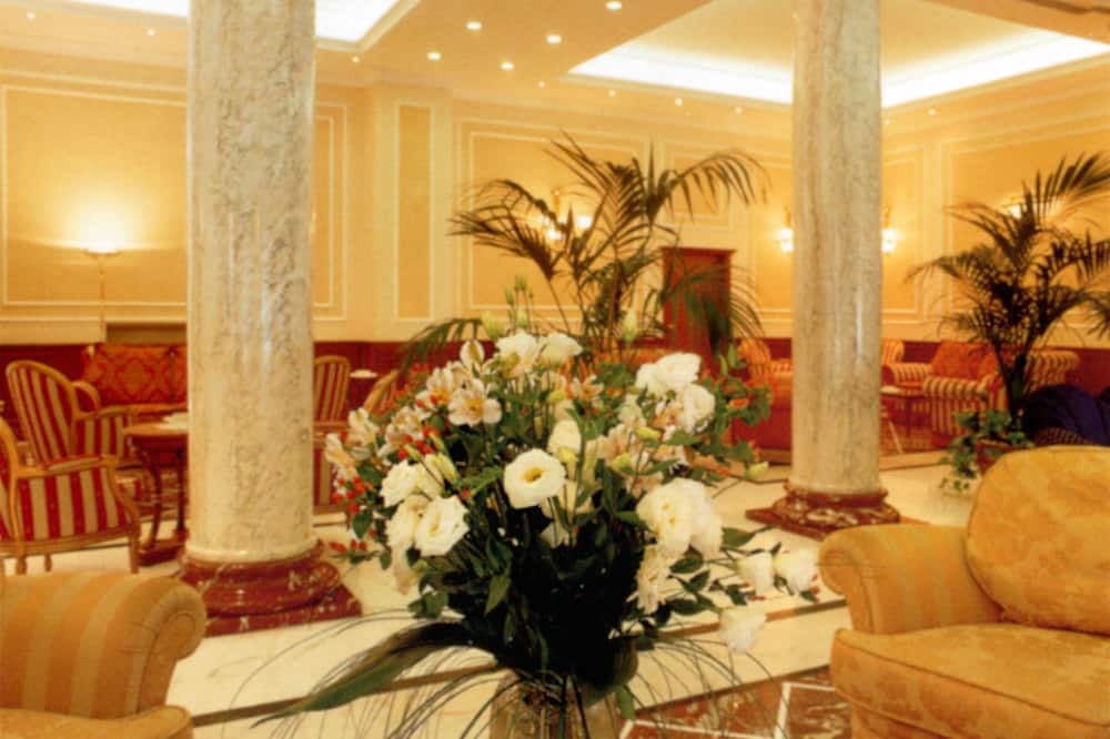 アンドレオラ セントラル ホテル 写真