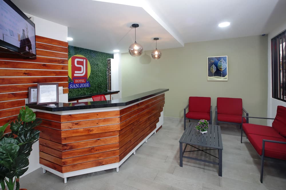 ホテル サン ホセ 写真