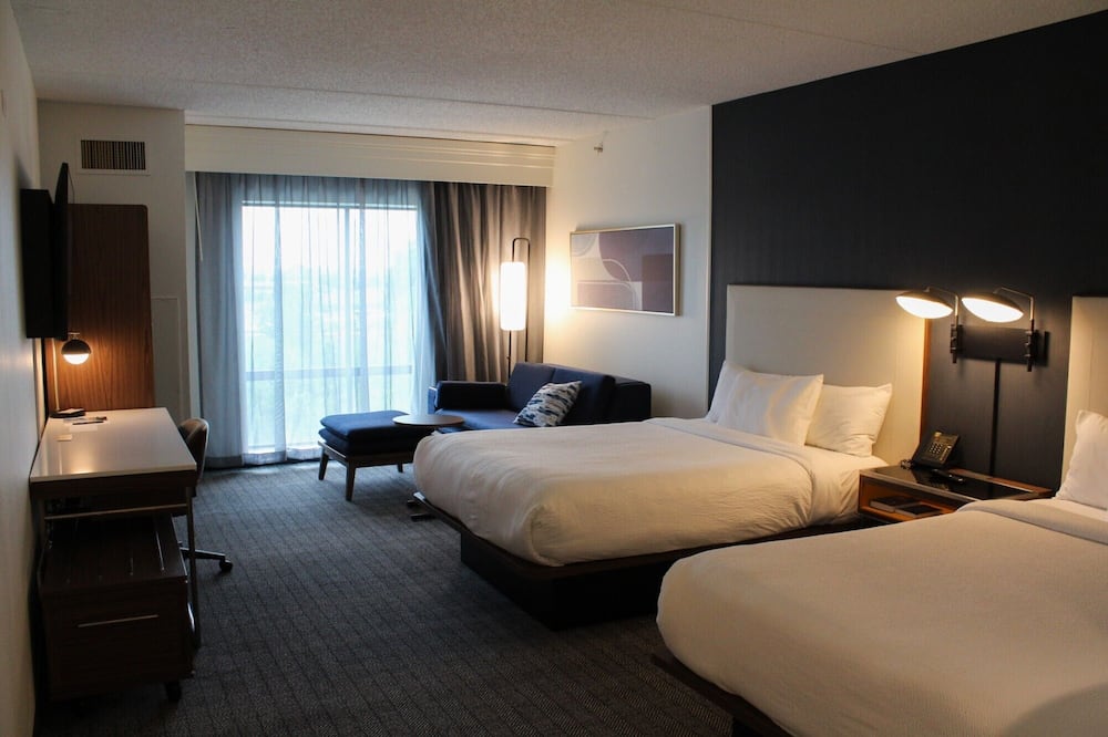 Courtyard by Marriott Pittsburgh North/Cranberry Woods 写真