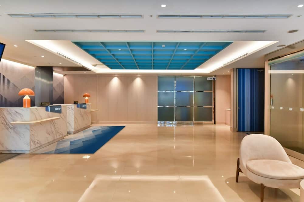 ホリデイ イン エクスプレス タイペイ トレイン ステーション 写真