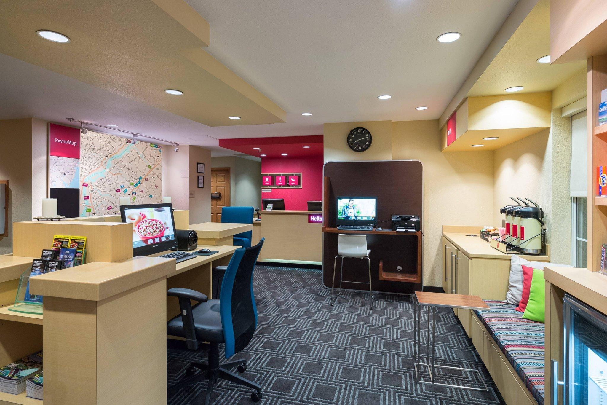 メインステイスイーツ マウントローレル - フィラデルフィア 写真