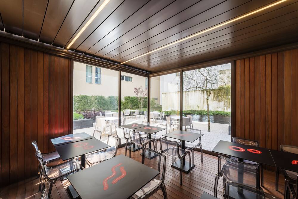 ムーヴ ホテル ポルト セントロ 写真