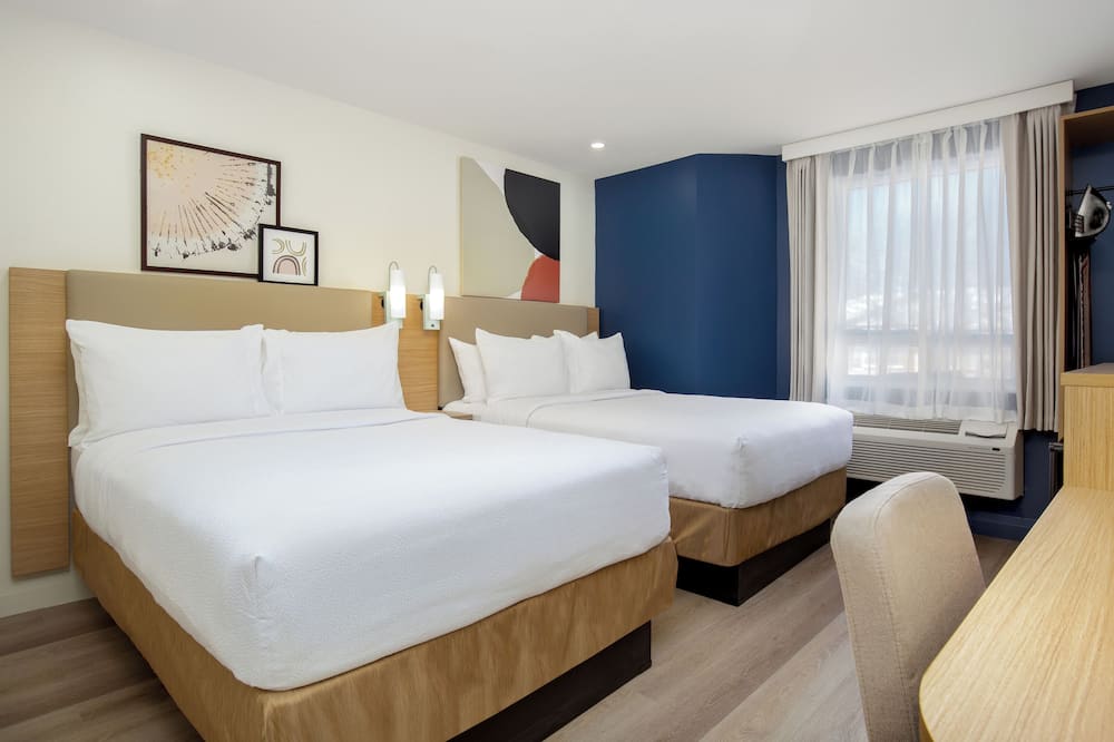 スパーク バイ ヒルトン トロント エアポート 写真