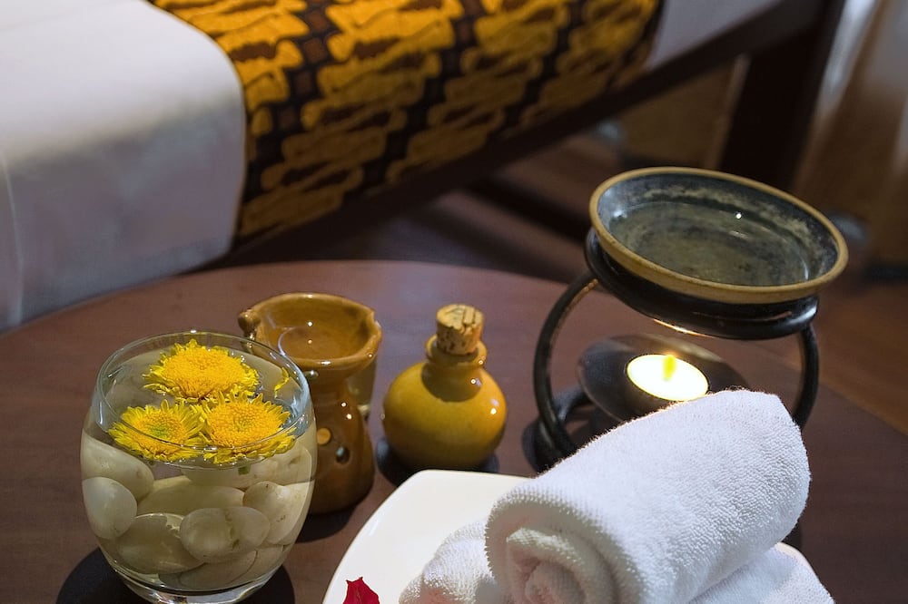 ザ ロイヤル スラカルタ ヘリテージ - ハンドリトゥン コレクション 写真