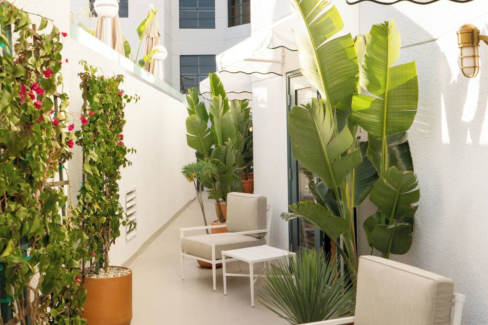 パリハウス ウェストハリウッド 写真