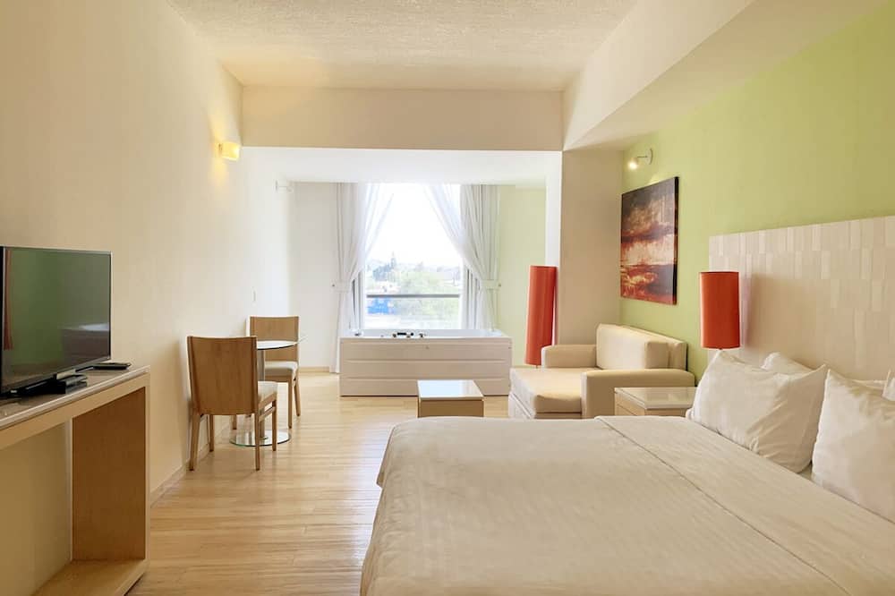 ベル エアー ビジネス サラマンカ トレードマーク バイ ウィンダム 写真