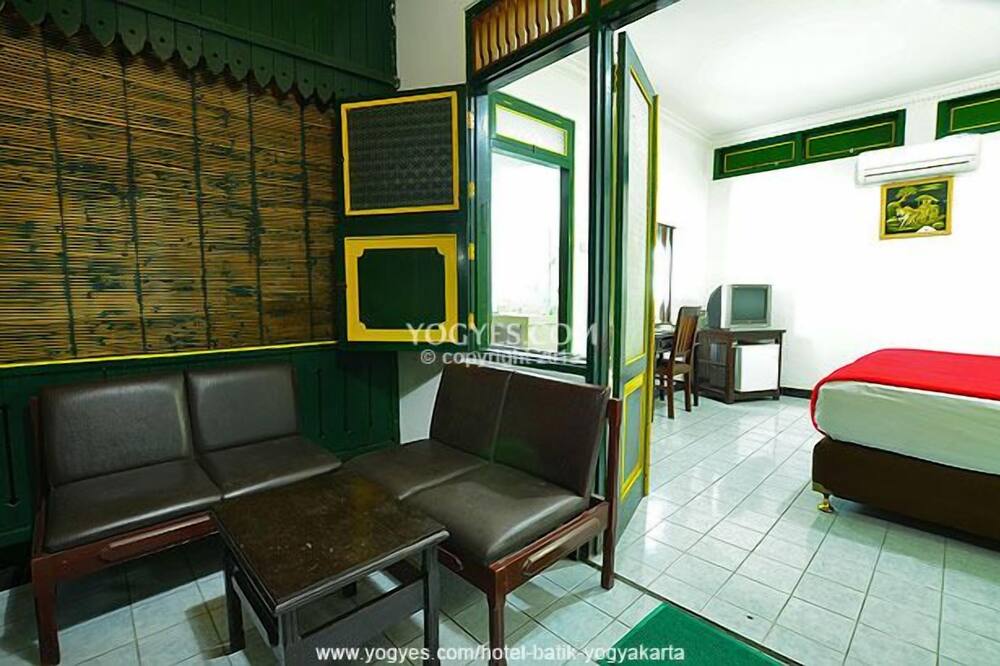 ホテル バティック ジョグジャカルタ 写真