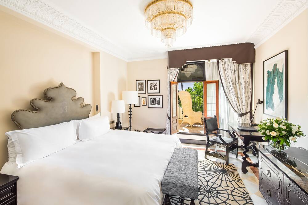 ホテル アルフォンソ トレーセ ア ラグジュアリー コレクション ホテル セビリア 写真