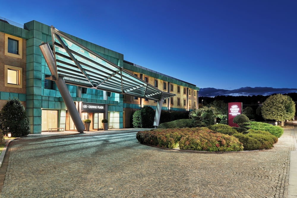 クラウン プラザ ミラノ マルペンサ エアポート バイ IHG 写真