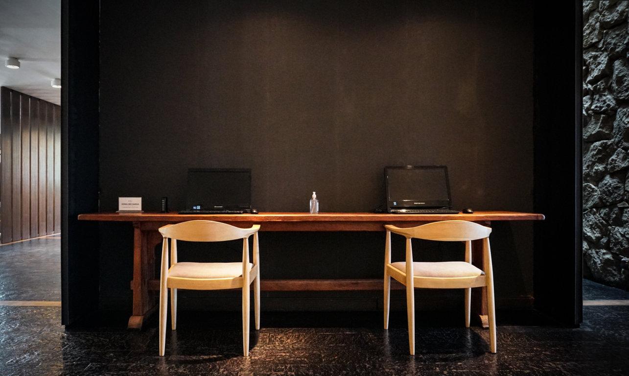 トレメン カラファテ パルケ ホテル 写真