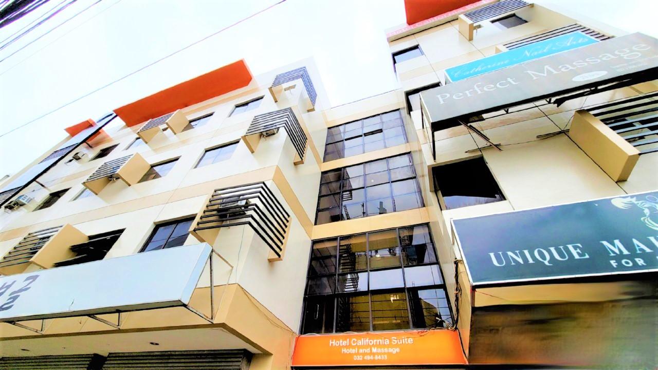 ホテル カリフォルニア スイート 写真