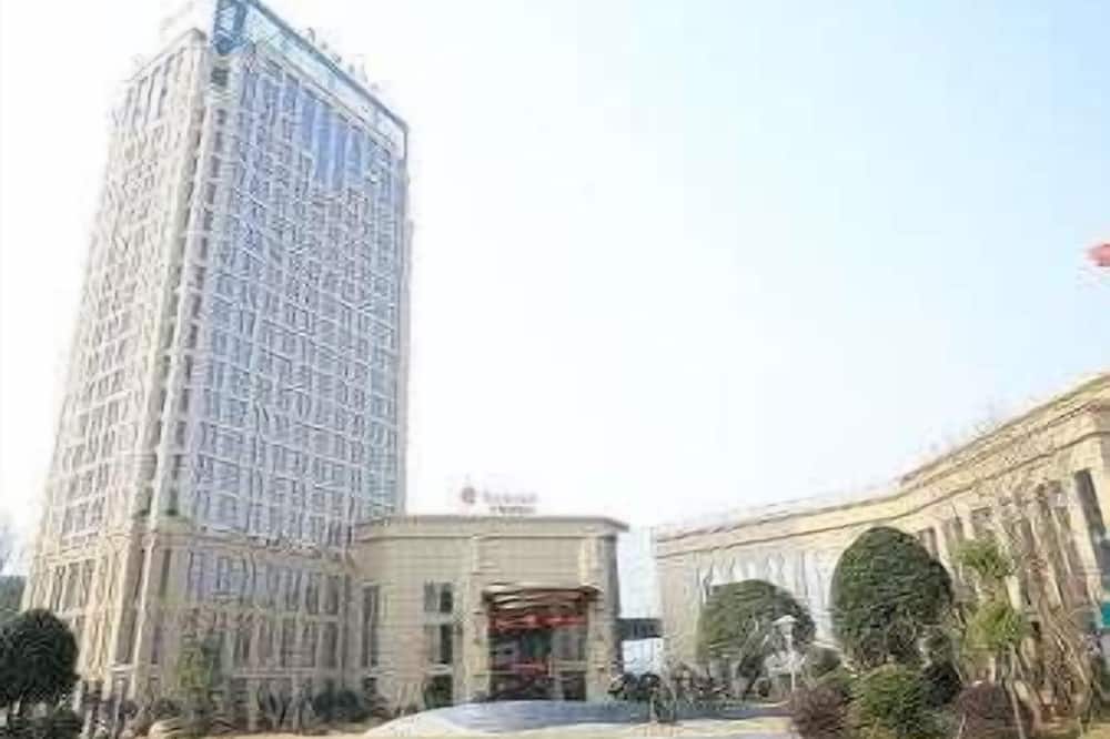 ラマダ イーヤン タオジャン 写真