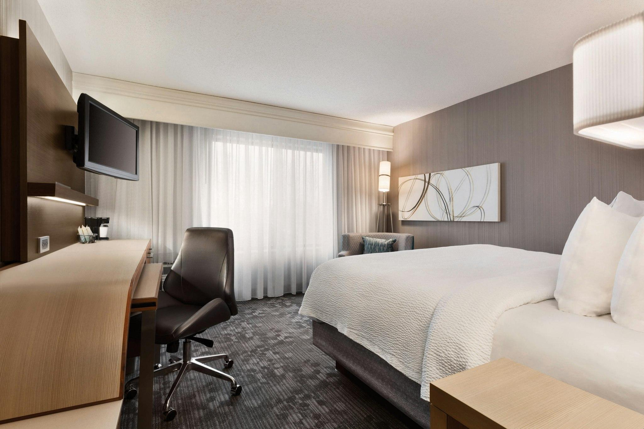 Courtyard by Marriott Topeka 写真