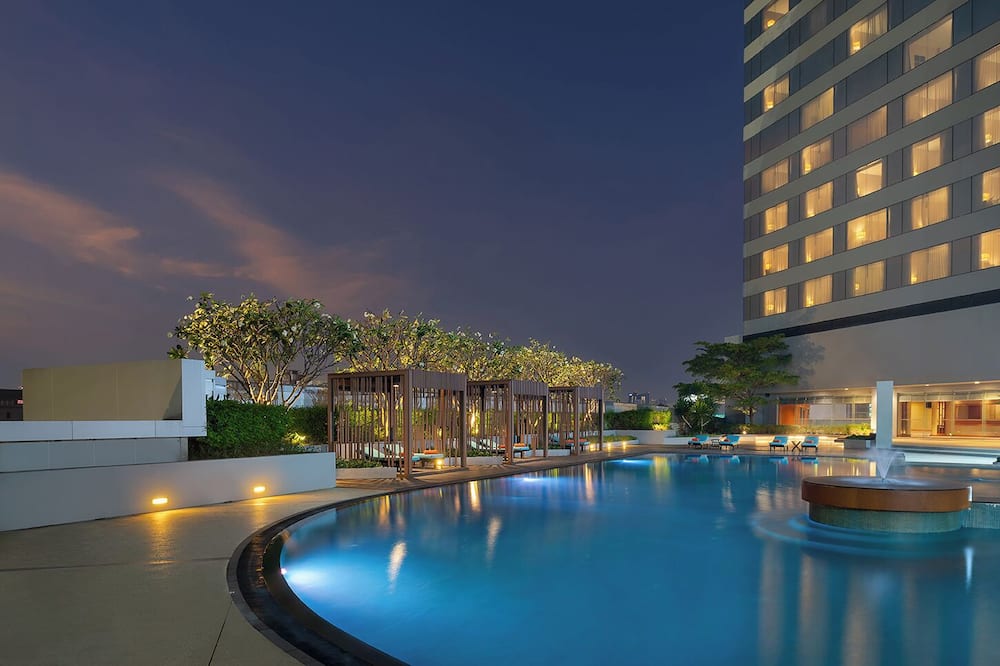 ジュビリー プレステージ ホテル ラチャダーピセーク 写真