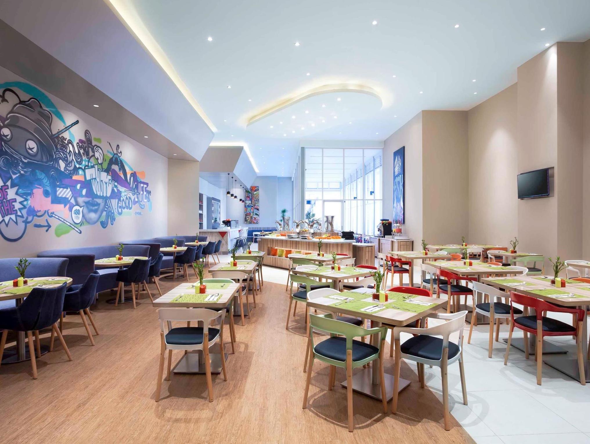 イビス スタイルズ ジャカルタ マンガ ドゥア ホテル 写真