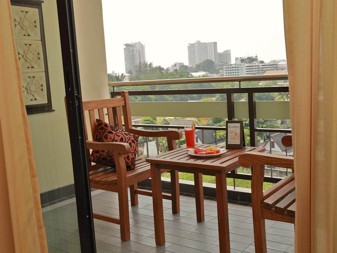 パタヤ ロフト マネージド バイ ロフト グループ 写真