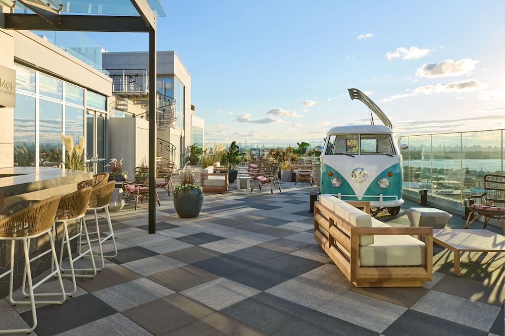 ルネッサンス ニューヨーク フラッシング ホテル アット タングラム 写真