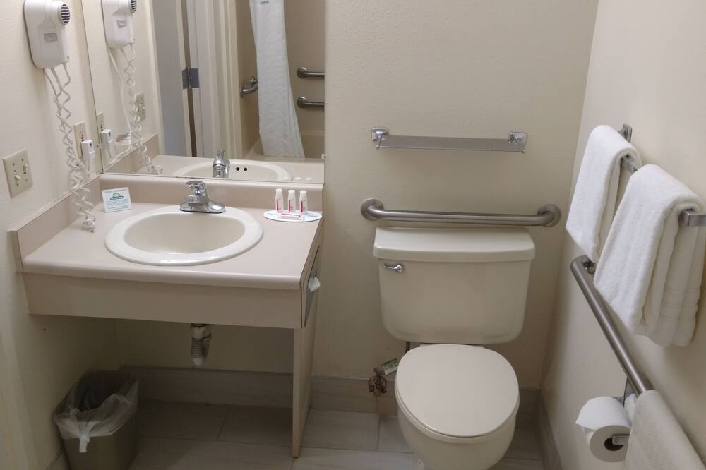 デイズ イン バイ ウィンダム アシュランド 写真