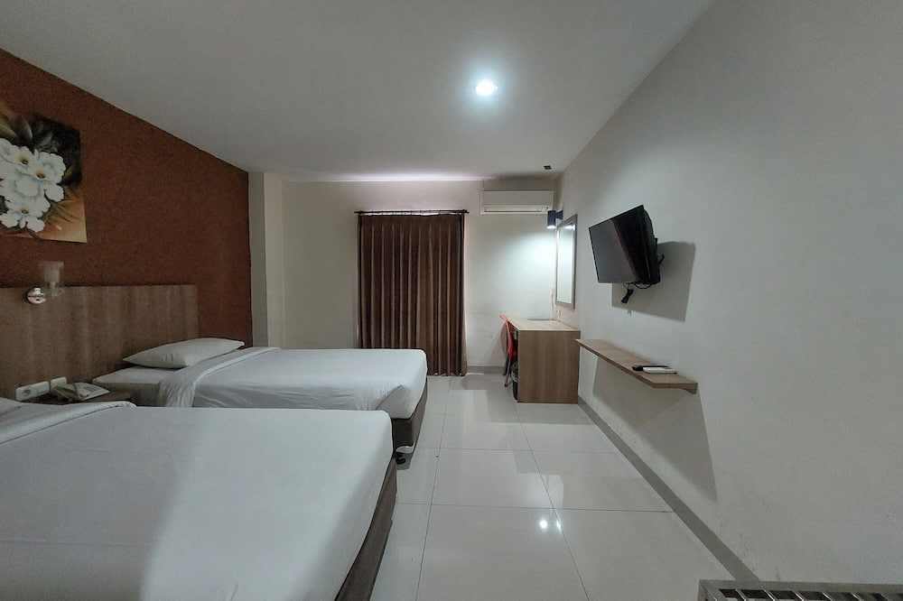 カナシャ イスラミ 写真