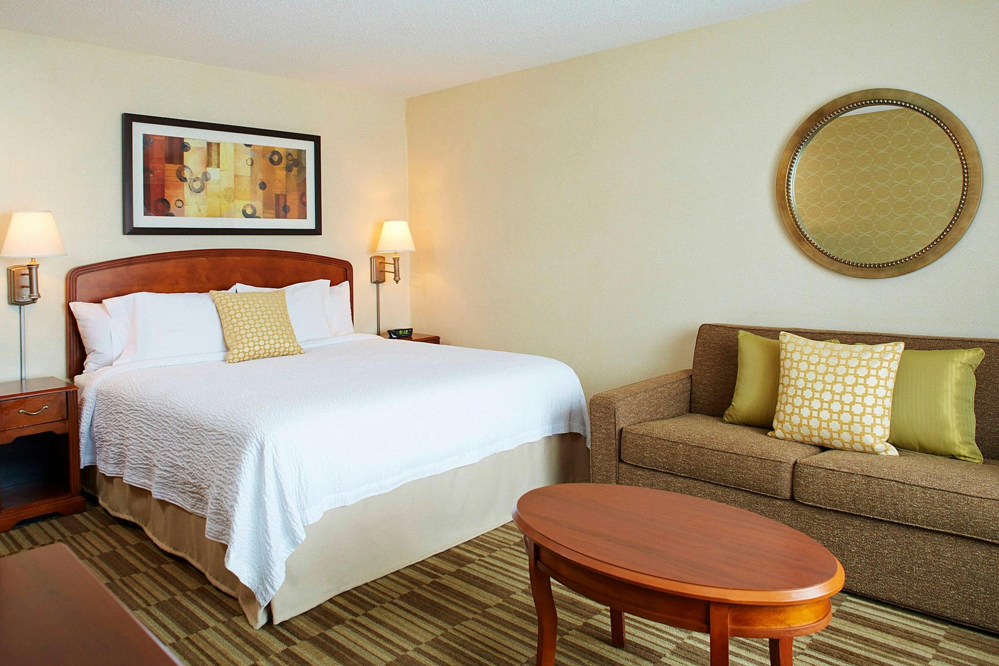 Courtyard by Marriott Boston Natick 写真