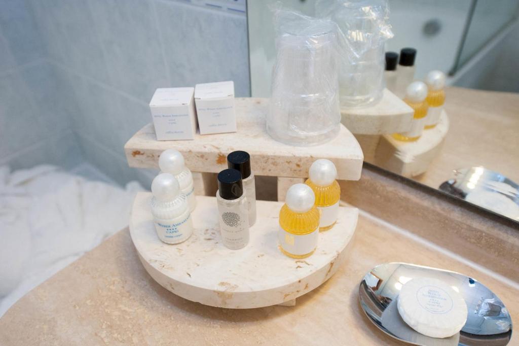 ホテル ウェーバー アンバサダー 写真