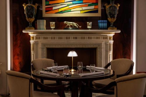 ホテル ロード バイロン スモール ラグジュアリー ホテルズ オブ ザ ワールド 写真