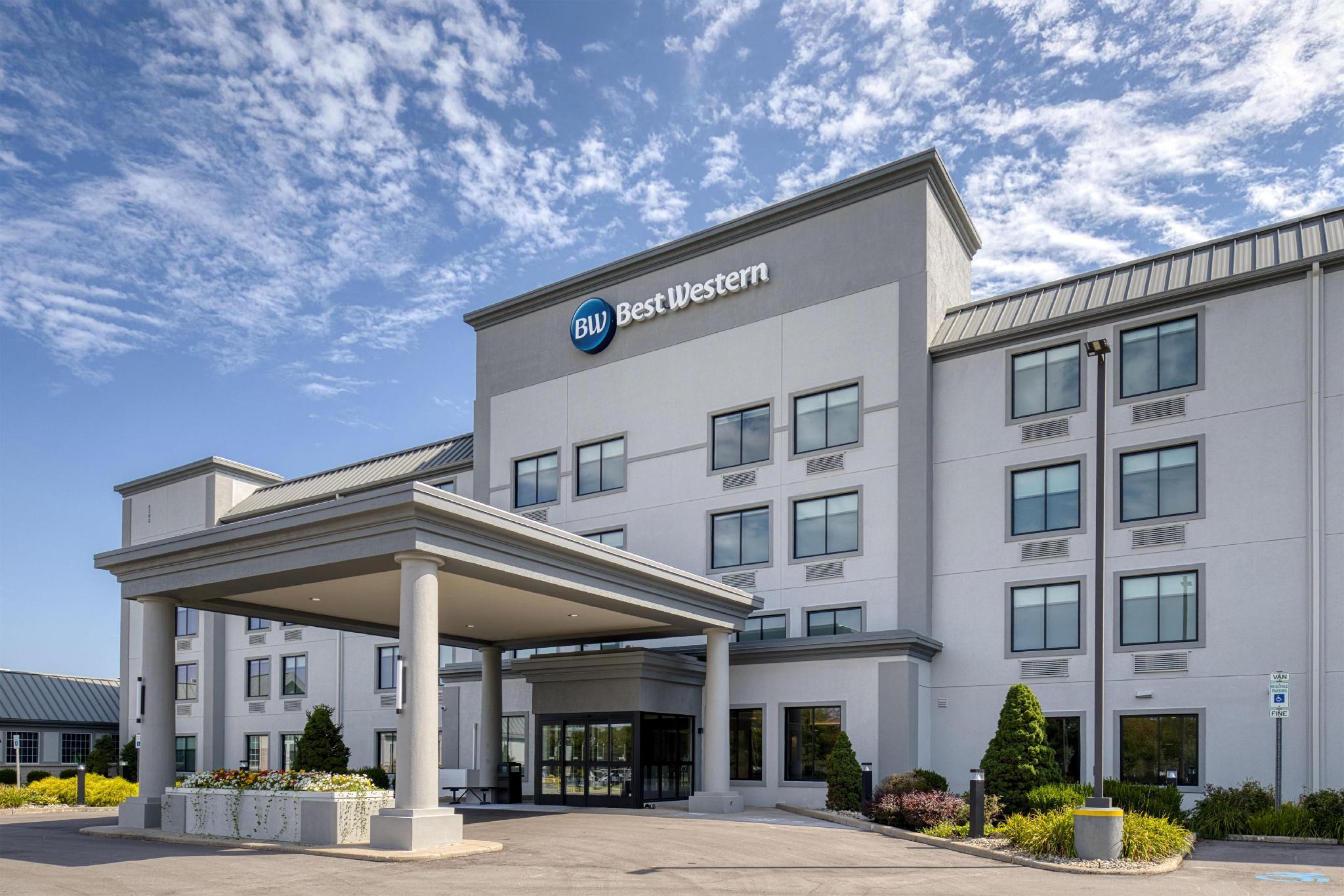 ベスト ウェスタン バイロン センター 写真