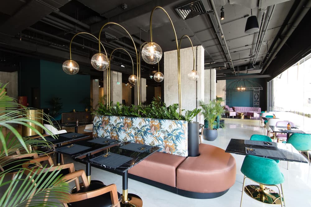 スカイラーク、アルマホテル＆リゾート 写真