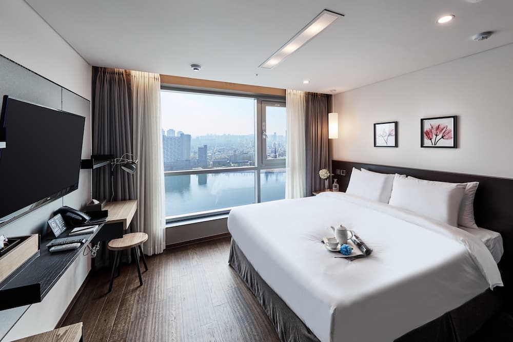 ホテル リバーサイド 写真