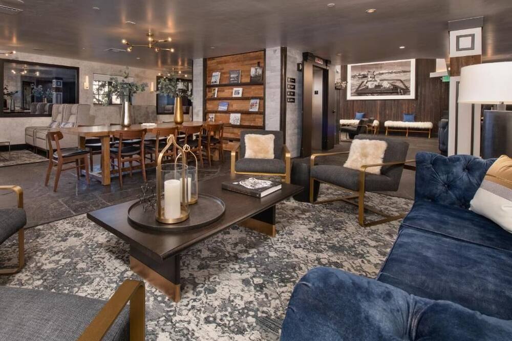 Gravity Haus Vail 写真