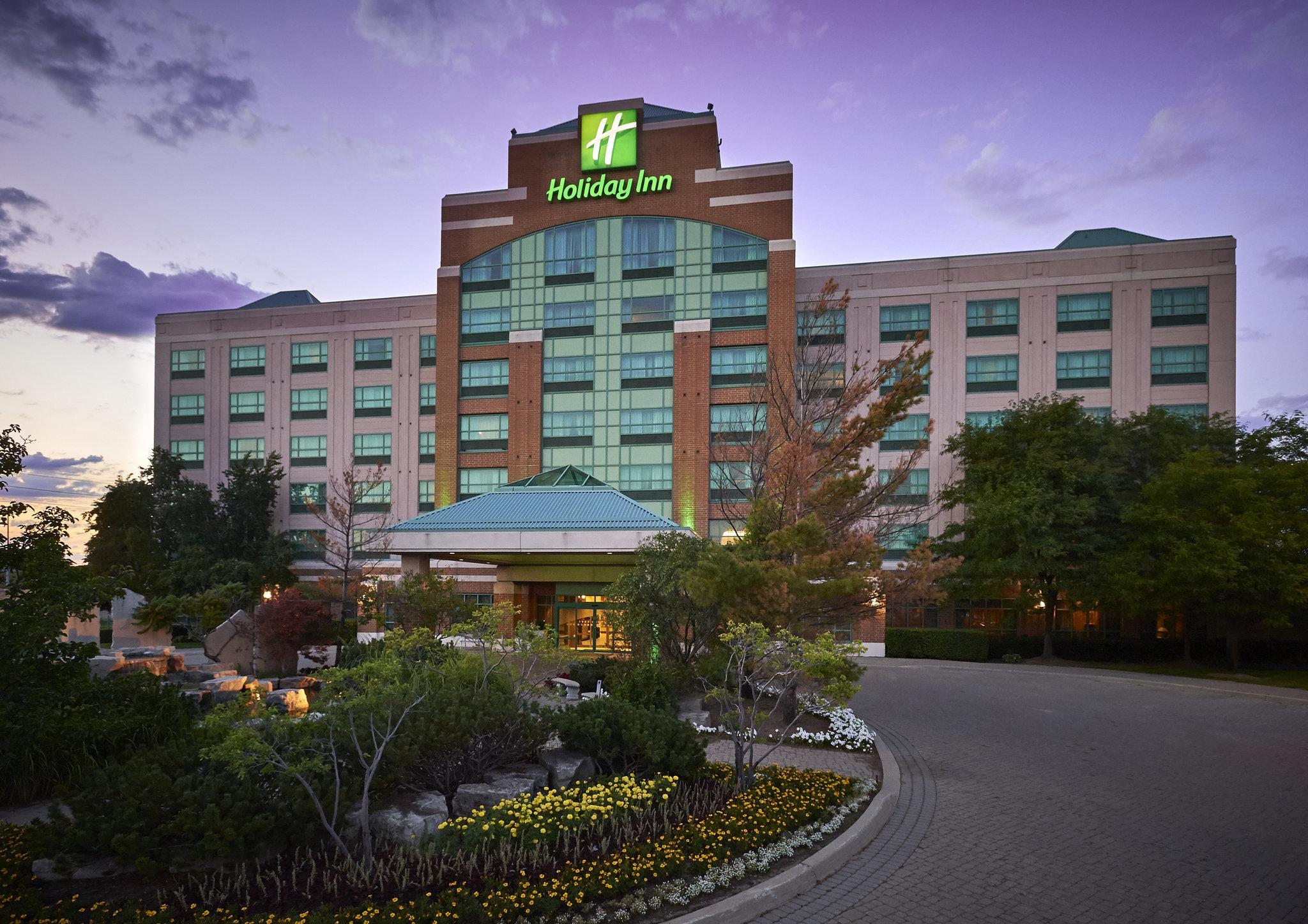 Holiday Inn & Suites Oakville at Bronte