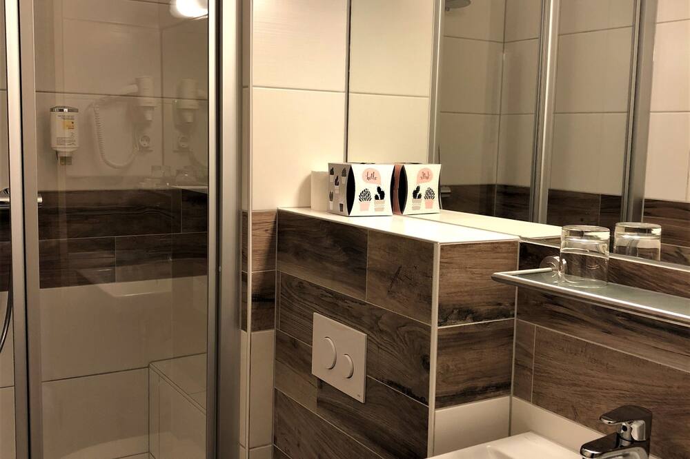 Hotel Stadt Hamburg am Fluss Saarbrücken 写真