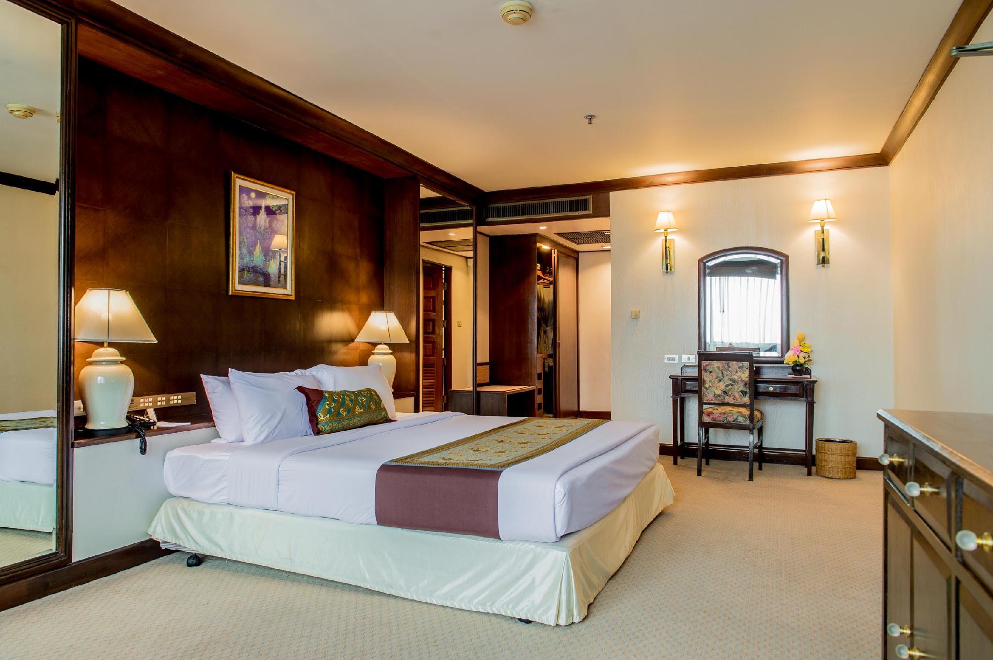 ロイヤル ロータス ホテル 写真