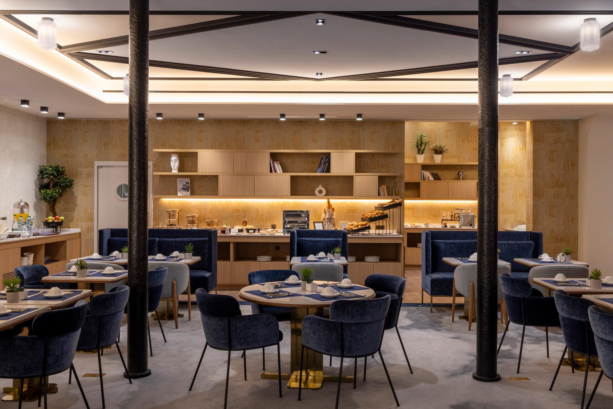 ホテル アストラ オペラ アストテル 写真