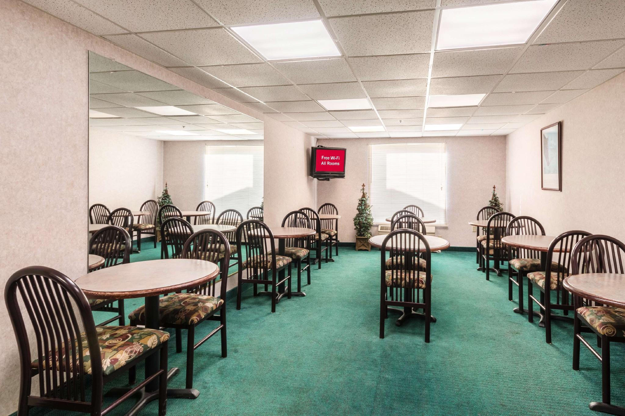 レッド ルーフ イン モアヘッド 写真