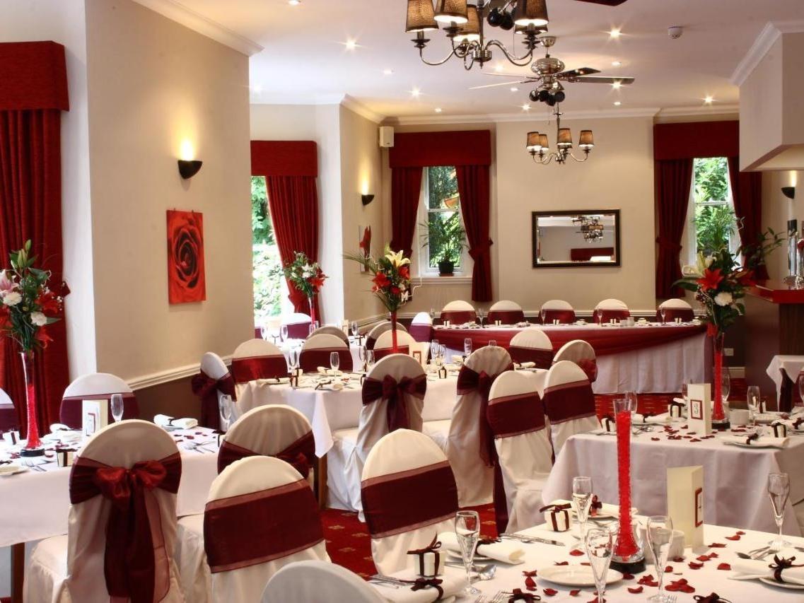 Old Rose and Crown Hotel 写真