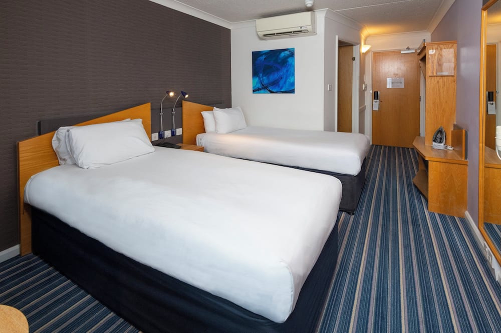 ホリデイ イン エクスプレス バーミンガム スノー ヒル バイ IHG 写真