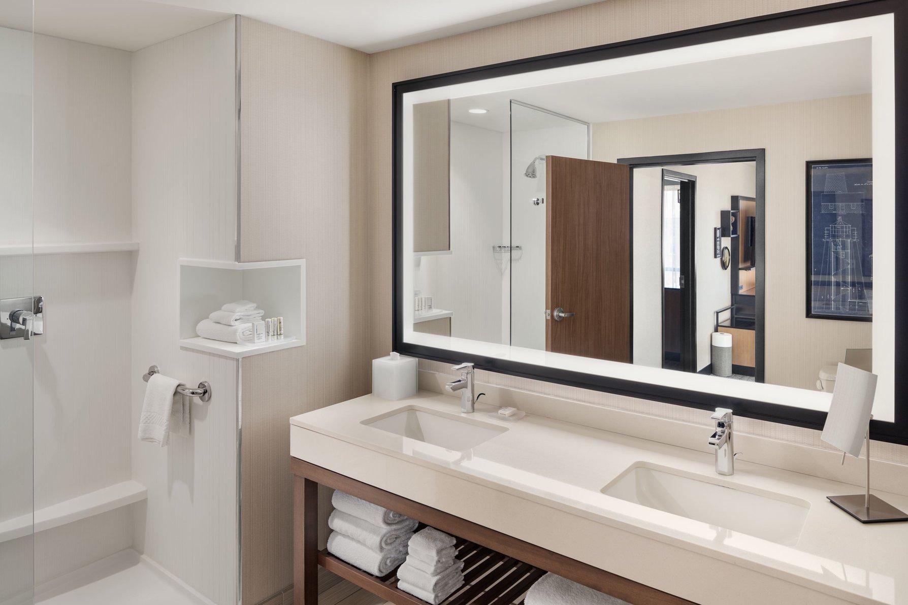 Courtyard by Marriott Portland Downtown/Waterfront 写真