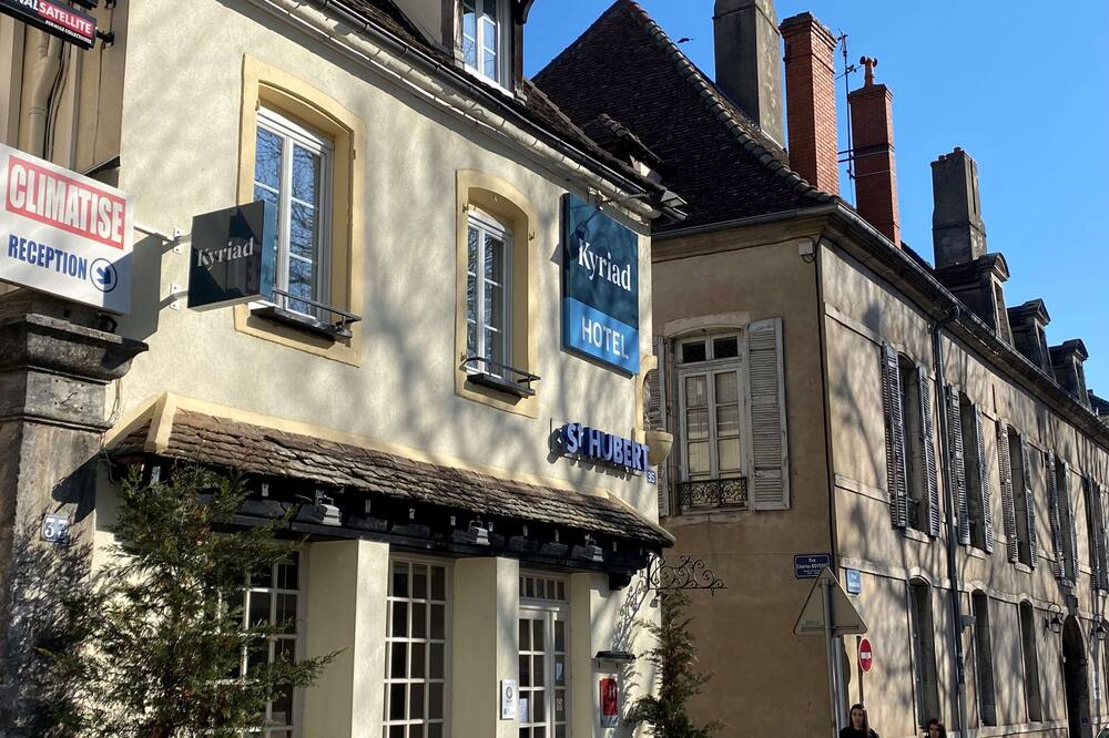 キリヤド シャロン シュール ソーヌ サントル 写真