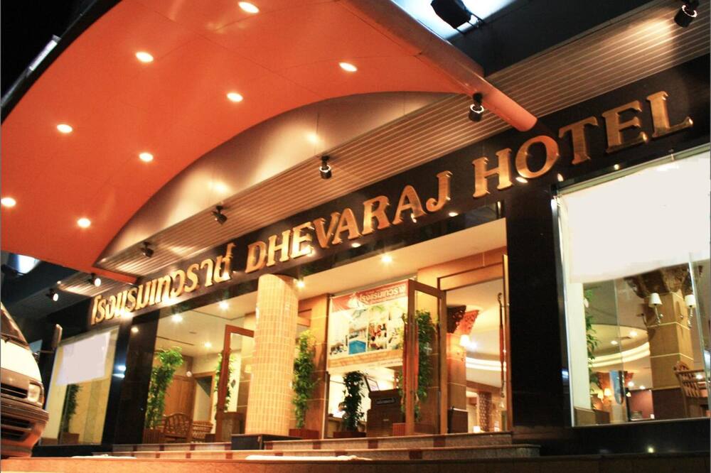 デーワラジ ホテル 写真