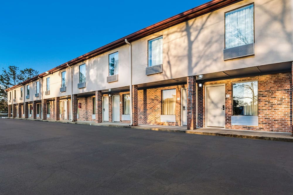 クオリティ イン コロンビア エアポート 写真