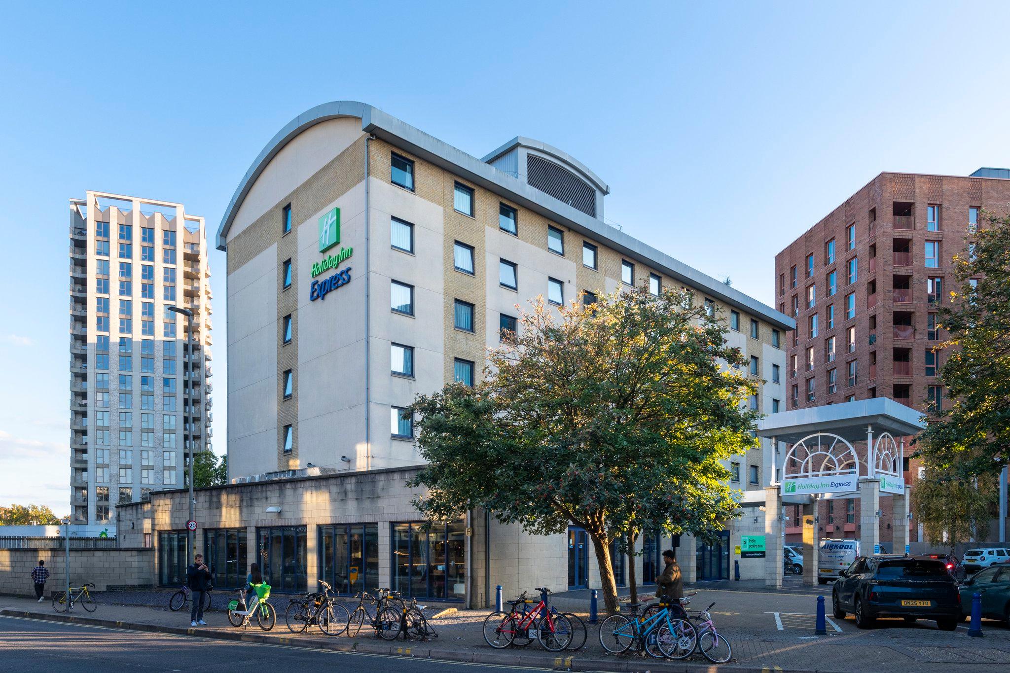 ホリデイ イン エクスプレス ロンドン ワンズワース バイ IHG 写真