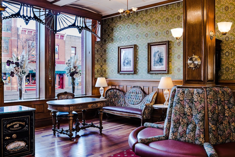 ヒストリック ストラター ホテル 写真