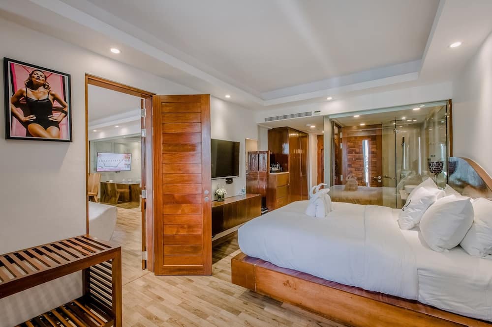 ザ プリビレッジ ホテル エズラ ビーチ クラブ 写真