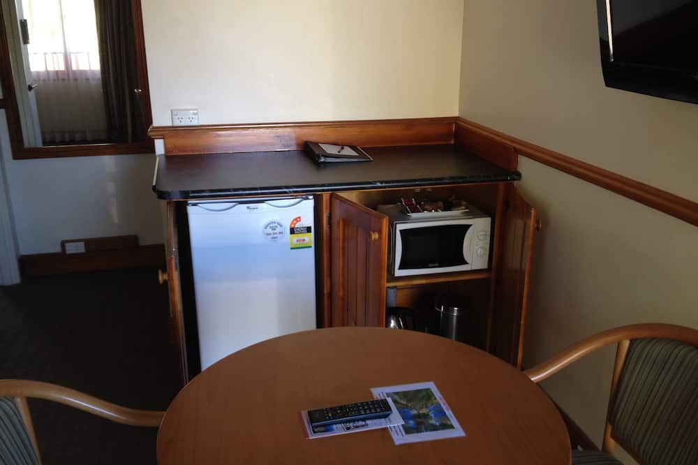 ザ 3 エクスプロラーズ モーテル 写真